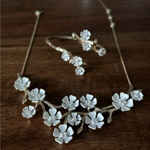 J.Crew Necklace & Bracelet Duo – Classic, Chic & Versatile